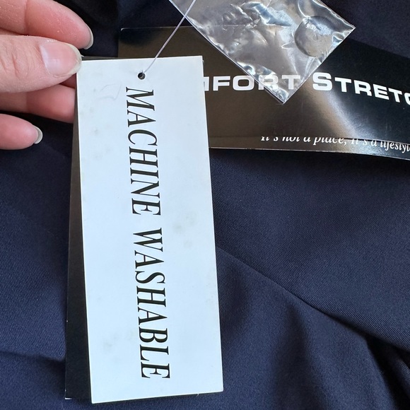 Sag Harbor NWTS Navy Blue Machine Washable Comfort Stretch Sz 12P Pleat… - Picture 11 of 15